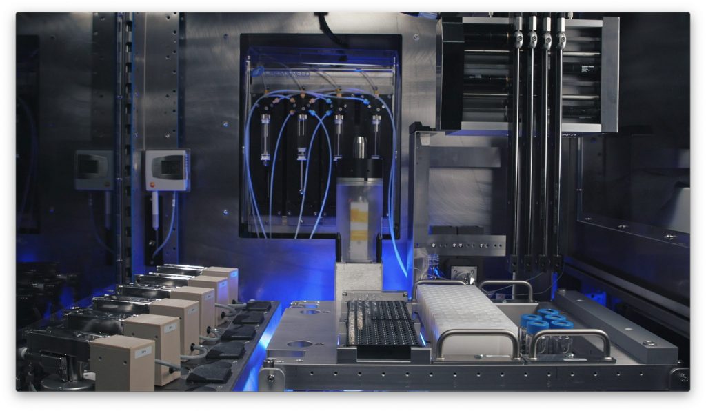 IBM RoboRXN Chemspeed 全自动智能药物研发平台